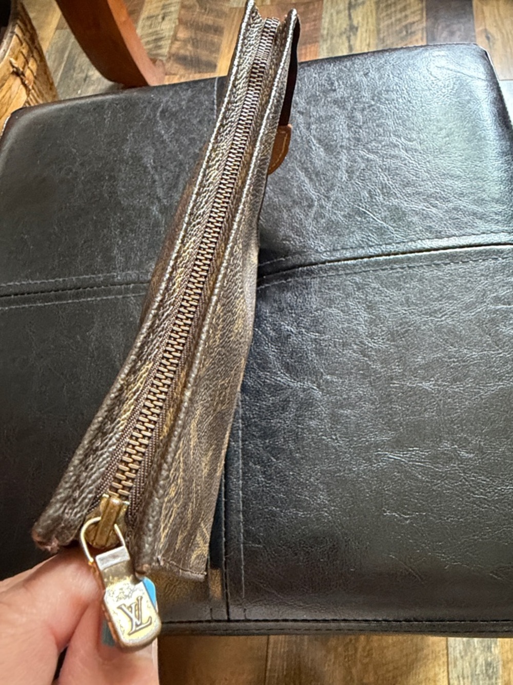 Louis Vuitton Monogram Canvas Pouch in Brown and Tan - Picture 11 of 11